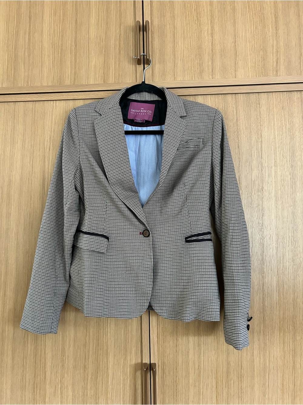 The Savile Row Houndstooth Blazer with Elbow Patches